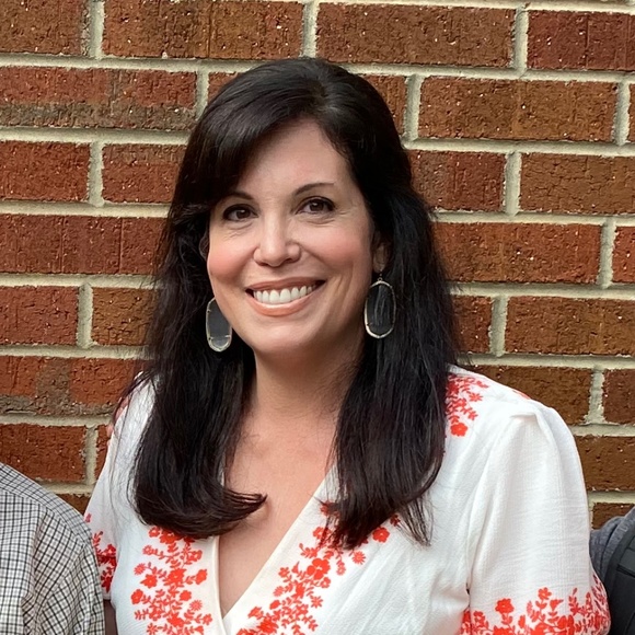 Meet your Posher, Katherine - Picture 1 of 1